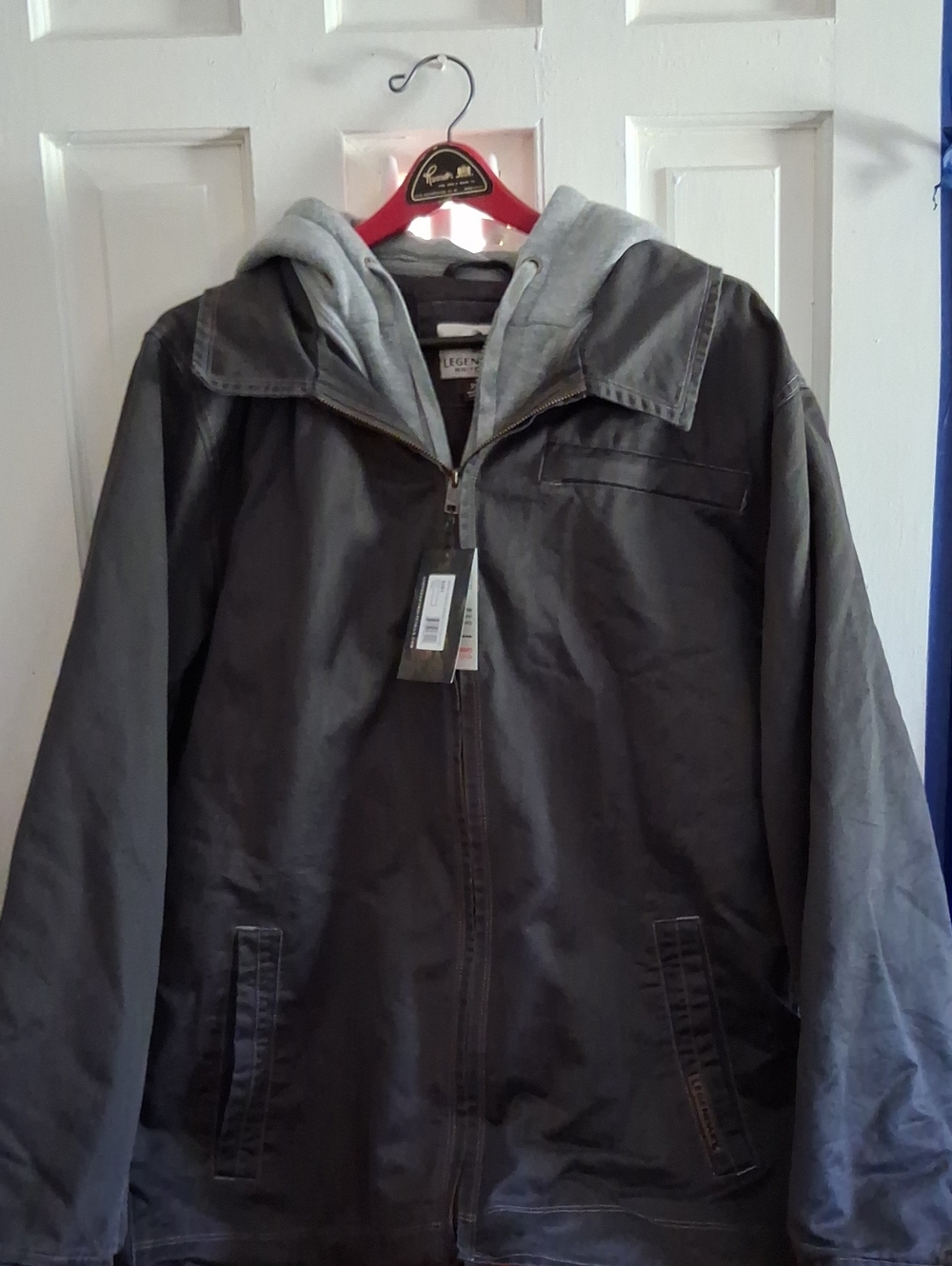 Legendary Whitetails Men's Dark Gray Hooded Zip Jacket